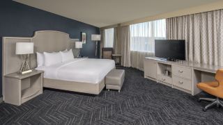 doubletree-by-hilton-hotel-nashville-downtown