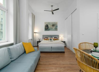 Apartment Poznan Matejki by Renters