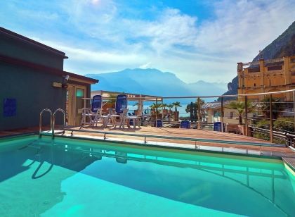 Hotel Europa - Skypool & Panorama