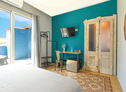 Urban Blue Guest House
