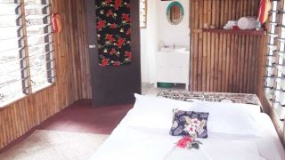dolphin-bay-divers-retreat