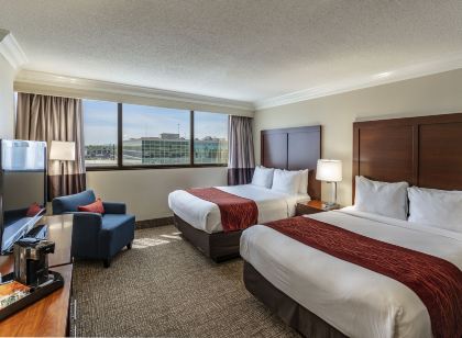 Comfort Inn & Suites at Copeland Tower
