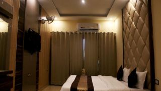 hotel-ganga-heights-by-avadhesh-group-of-hospitality