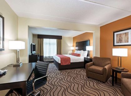 La Quinta Inn & Suites by Wyndham Tampa North I-75