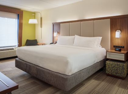 홀리데이 인 익스프레스 & 스위트 뉴포트 뉴스