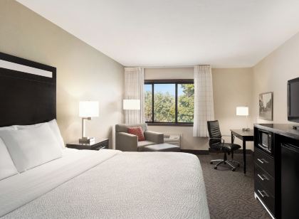 Comfort Suites Lake Geneva East