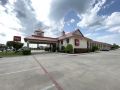 red-roof-inn-and-suites-dallas-addison