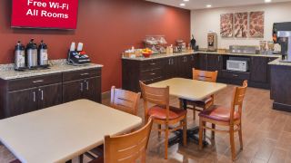 red-roof-inn-and-suites-danville-il