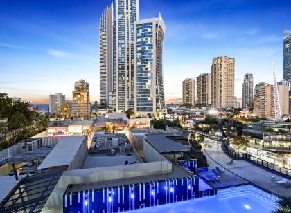 Circle on Cavill - Self Contained & Privately Managed Apartments - Wow Stay