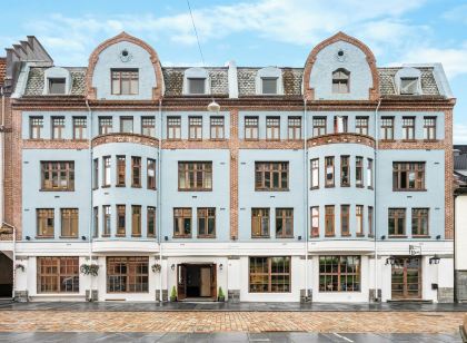 Breeze Hotel Victoria