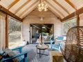 lucky-arrow-retreat-dripping-springs