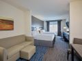 holiday-inn-express-and-suites-kailua-kona-an-ihg-hotel