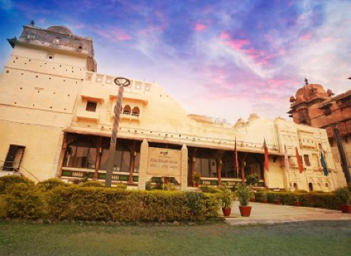 MPT Sheesh Mahal, Orchha