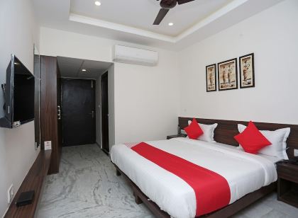 Super Hotel O Tulip Inn