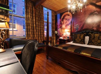 Velvet Hotel