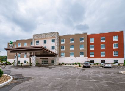 Holiday Inn Express & Suites SOUTH BEND - CASINO by IHG