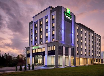 Holiday Inn Express Hamilton - Upper James