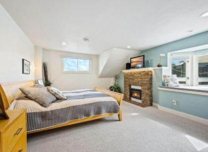 The Loft – Pet-Friendly Egg Harbor Rental
