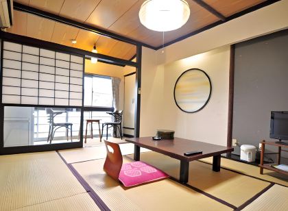 가지야베칸 라맛코로 야메네코 야도