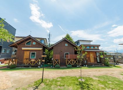 泊まれる秘密基地 L-Base