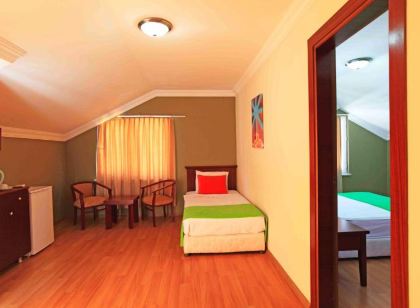 Sunlight Garden Hotel