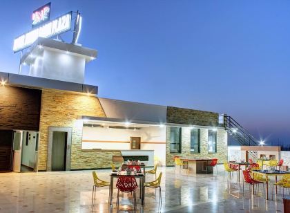 訥沃爾格爾廣場飯店