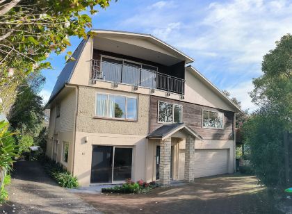 Birdsong Hideaway Two-Bedroom Suite in Browns Bay