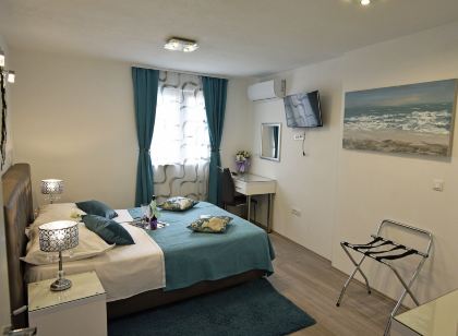 Kuzma Rooms and Apartments