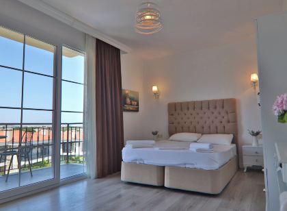 Lavinia Garden Alaçatı