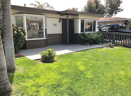 Central Encinitas, 1.4 Miles from Beach