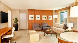sheraton-grand-chicago-riverwalk
