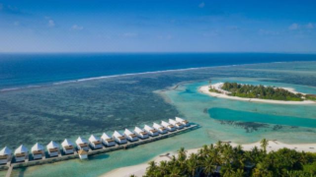 cinnamon-hakuraa-huraa-maldives-all-inclusive