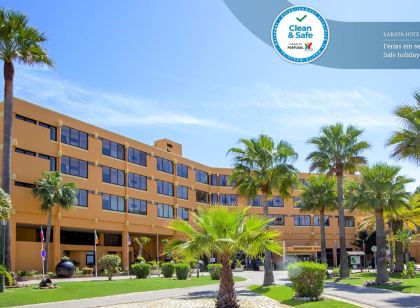 Auramar Beach Resort