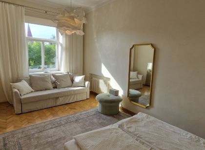 Tyzen39&38 Luxury Apartment