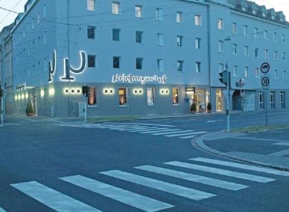 B&B HOTEL Linz City-Ost