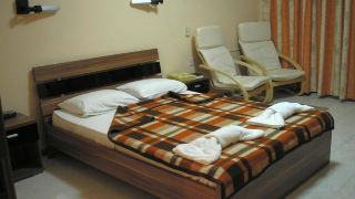 relax-inn-hotel