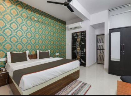 Divine Glory Hotel