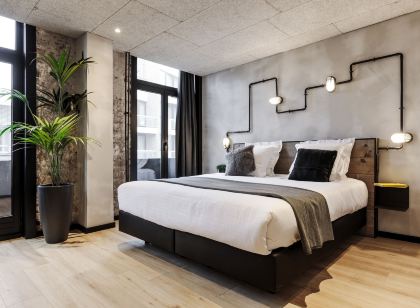 Upstairs Hotel