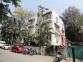 oyo-1216-hotel-new-white-house