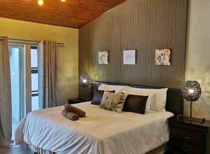 Aerotropolis Guest Lodge