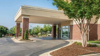 comfort-suites-huntsville-research-park-area