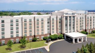 springhill-suites-by-marriott-newark-international-airport