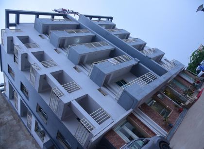 Hotel Girija Sunrise 300 Meter from Baba Dham Temple