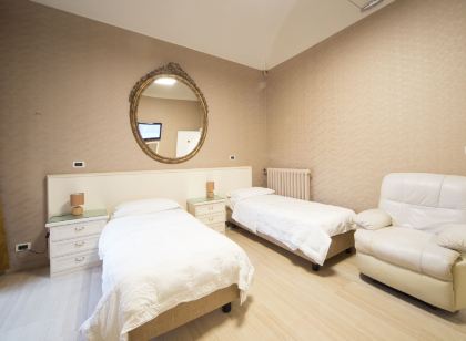 Hotel Globo Suite-Correnti Hotels