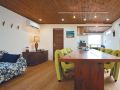 me01-beech-front-house-suzuka