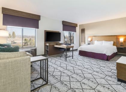 Hampton Inn & Suites Windsor - Sonoma Wine Country