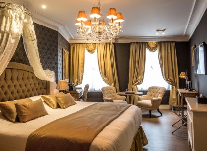 Luxury Boutique Hotel de Castillion