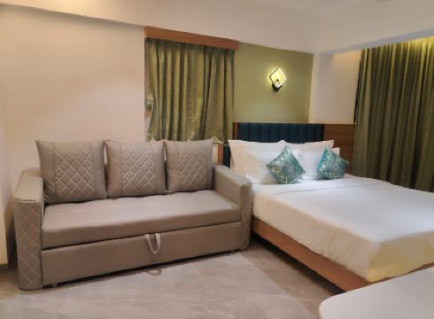 Hotel Vaishnavi Heights, Solapur