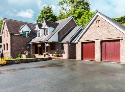 Mill Lodge-Brecon Beacons
