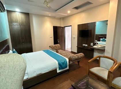 Hotel Gayatri Palace